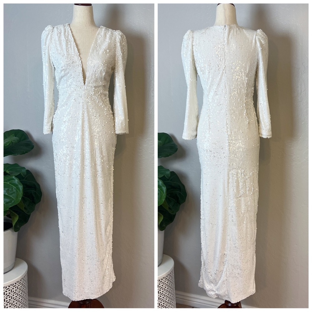 ✖️SOLD✖️•LULU’S• Shimmer In Your Eyes White Sequin Long Sleeve Maxi Dress Size M - Picture 2 of 13